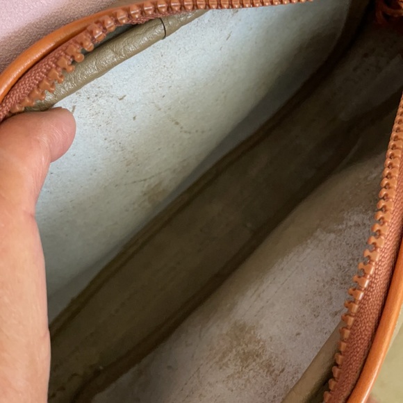 Rare Vintage Dooney and Bourke camera crossbody bag - Picture 13 of 16